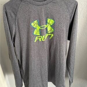 Under Armour Heather Gray Athletic HeatGear Shirt